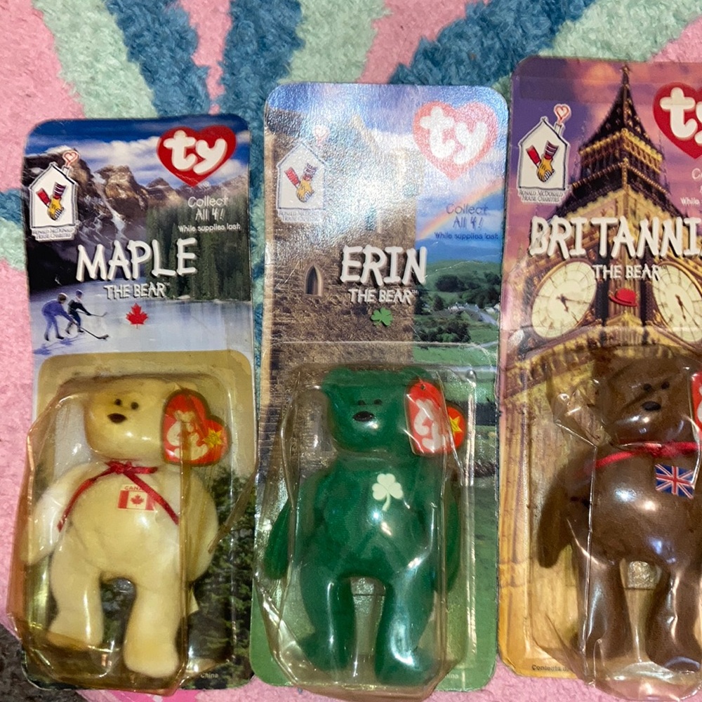 Set of Ty Beanie Babies brand new in box from 1999.